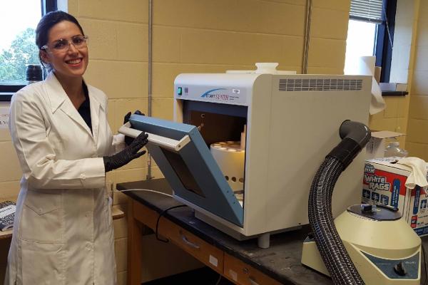 As a graduate student at UNO, Sara Akbarian-Tefaghi demonstrated that a microwave oven could be used to significantly reduce the time required to prepare layered nanomaterials for use. She received a Ph.D. in chemistry from UNO in May.