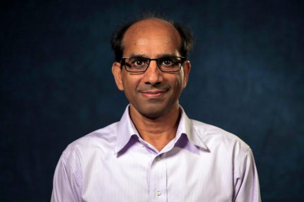 UNO professor Tumulesh Solanky is the winner of the 2024 Distinguished Alumni Award from the Department of Statistics at the University of Connecticut.